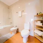 Апартаменти Premium 41br With Iconic Tagus Views Лісабон