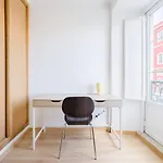 Апартаменти Premium 41br With Iconic Tagus Views Лісабон