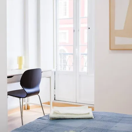 Gem 4 1br With Art & River Views Lisbon