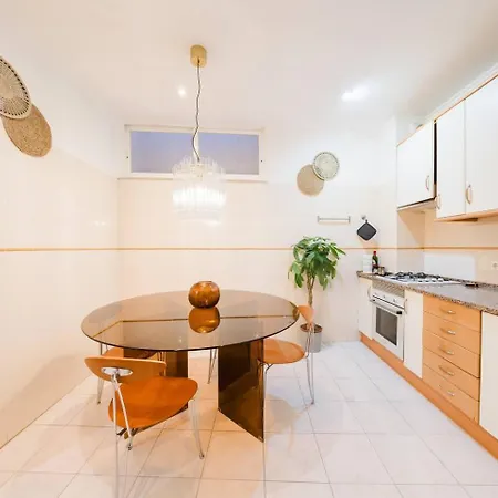 Apartment Gem 4 1br With Art & River Views *