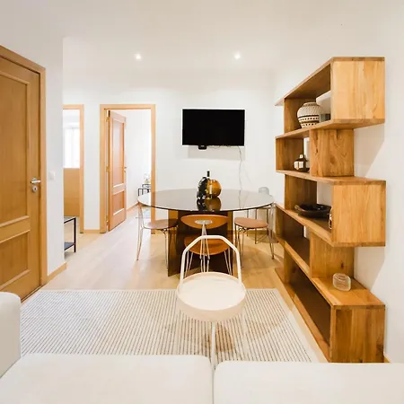 アパート Modern 41br With Art & Tagus River Views