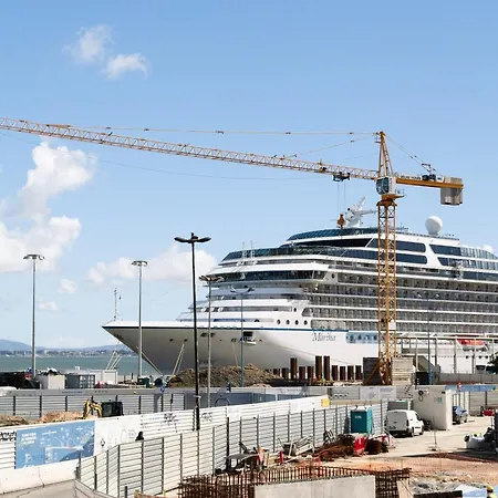 Premium 41Br With Iconic Tagus Views شقة