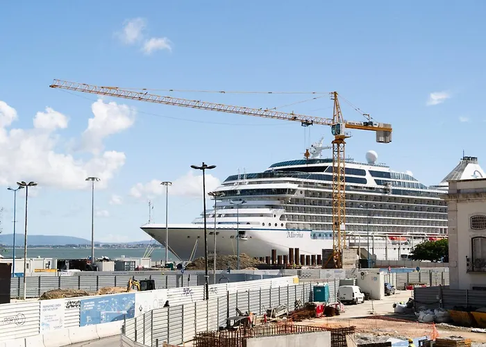 Premium 41Br With Iconic Tagus Views شقة